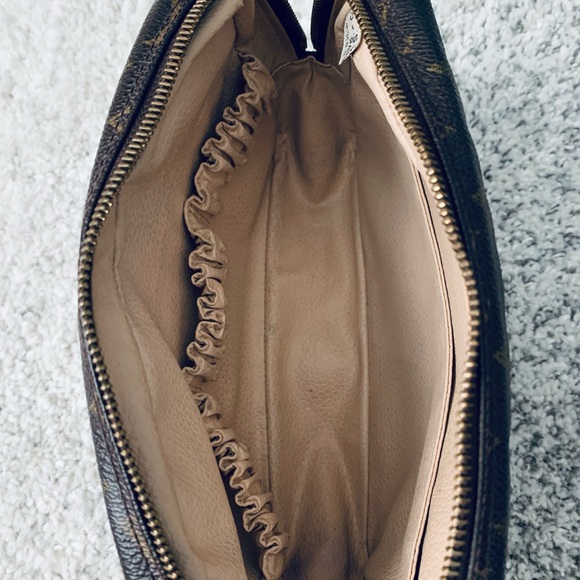 Louis Vuitton Trousse 28 - Picture 6 of 10